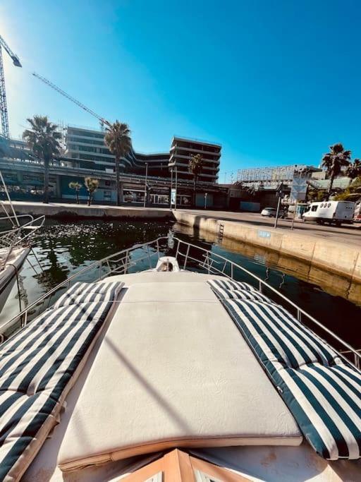 Vintage Classic 70S Boat! Hotel Sant Adria de Besos Exterior photo