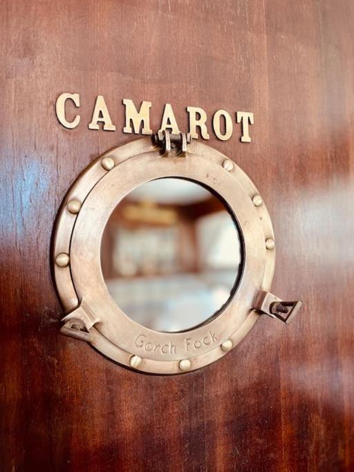 Vintage Classic 70S Boat! Hotel Sant Adria de Besos Exterior photo